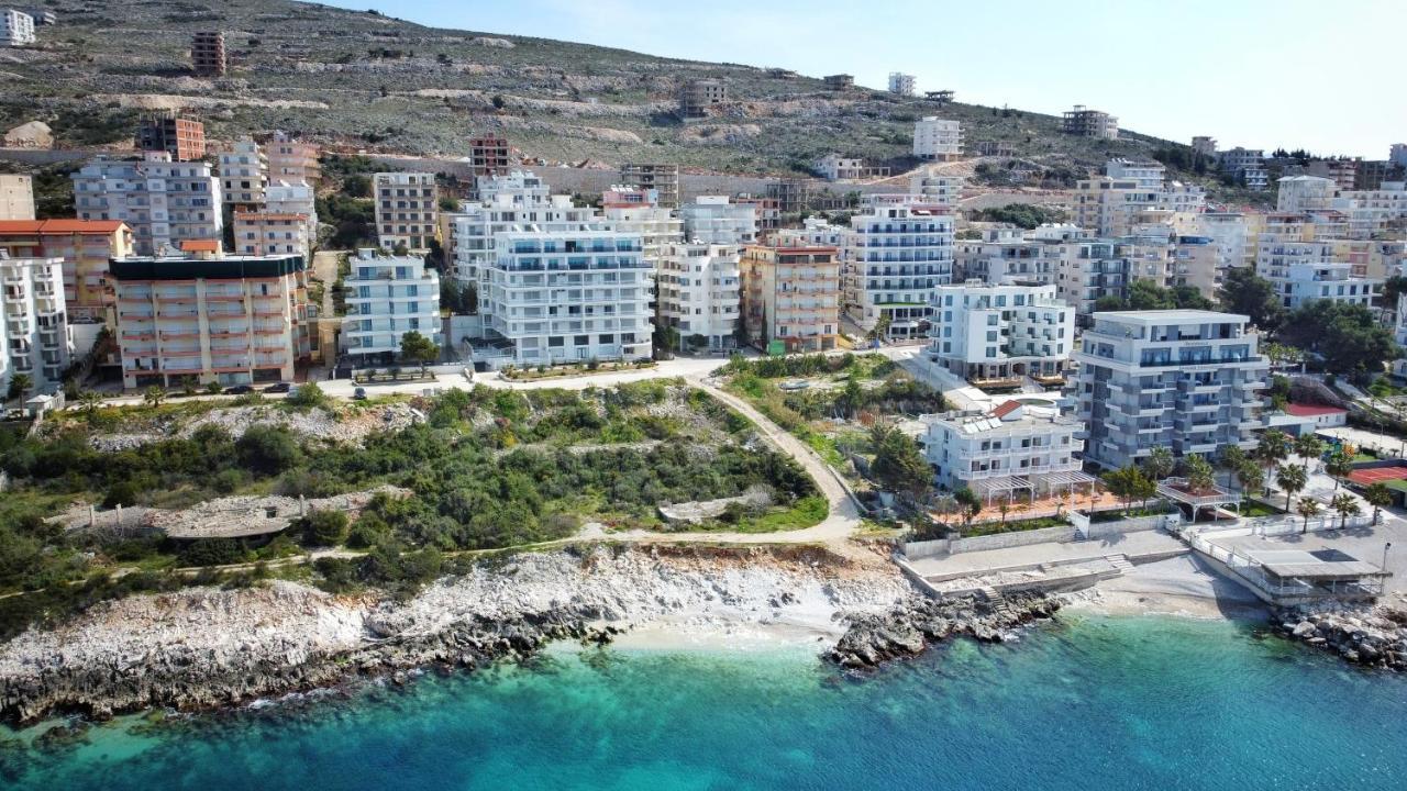Allure Apartment Sarandë Buitenkant foto