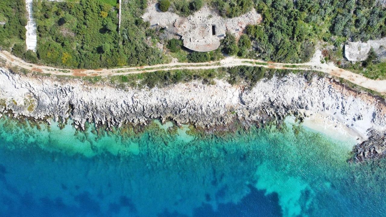 Allure Apartment Sarandë Buitenkant foto